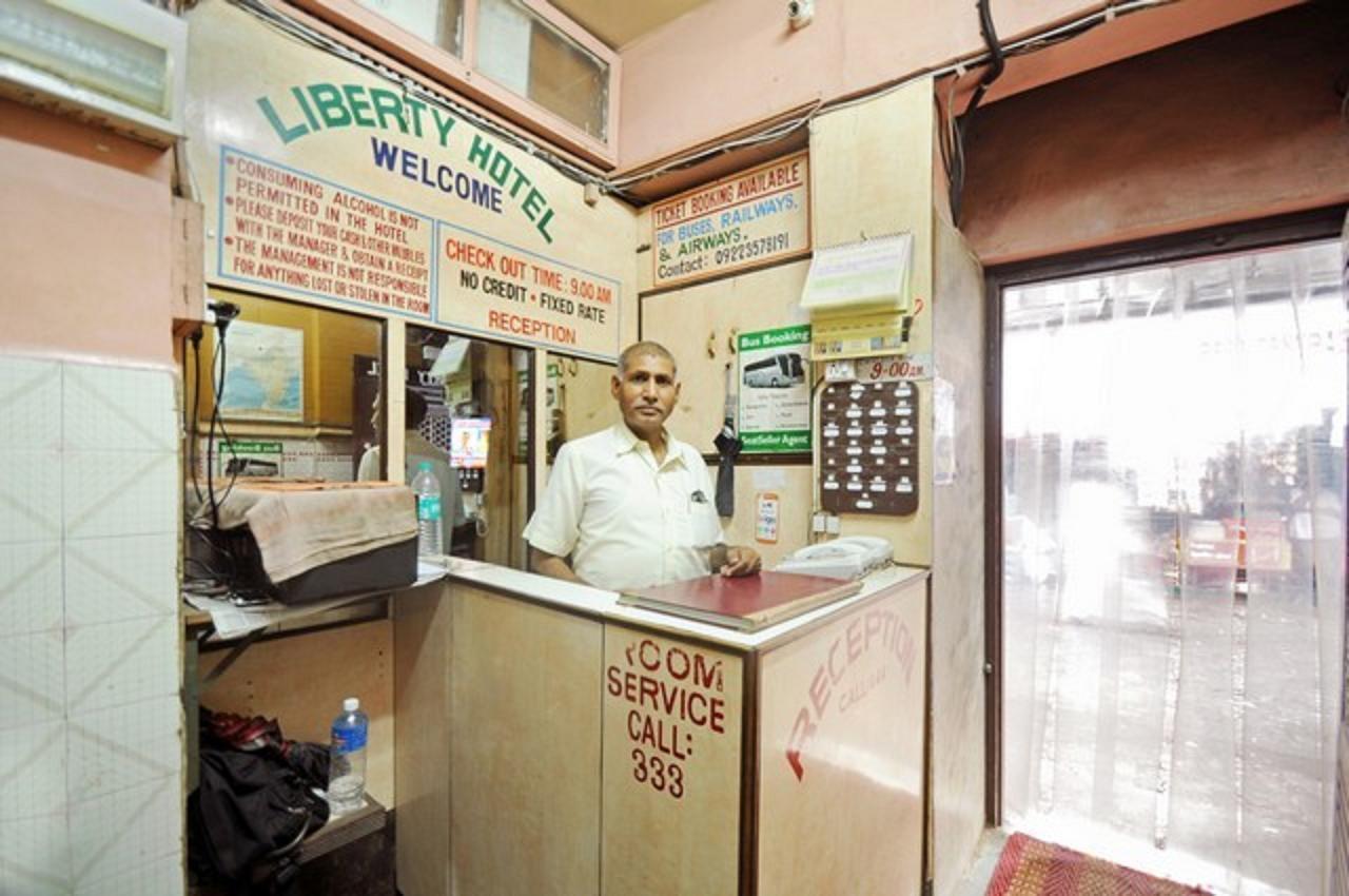 Liberty Hotel Mumbai Bagian luar foto