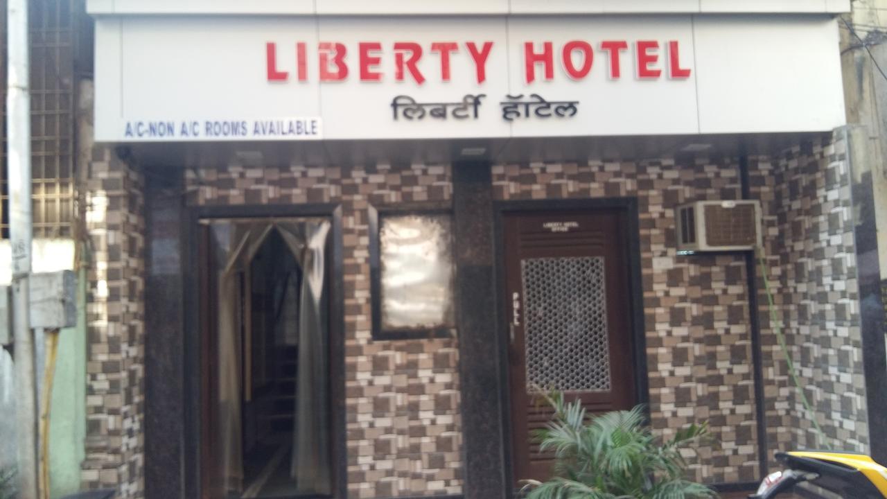 Liberty Hotel Mumbai Bagian luar foto